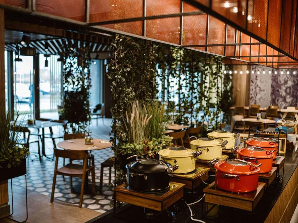 Ibis Styles Sibiu Arsenal Hotel Restaurant foto